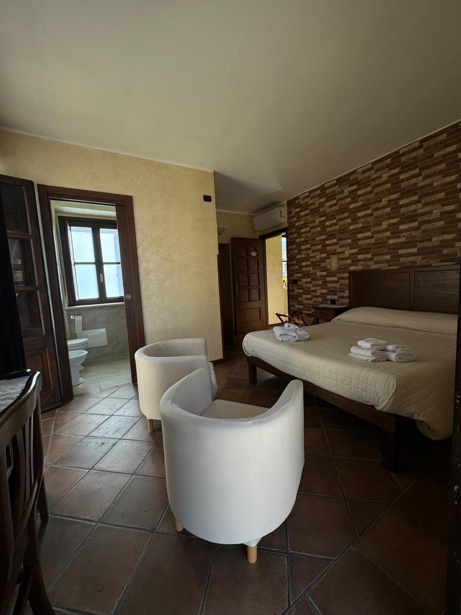 تروبيا B&B Rivellini المظهر الخارجي الصورة