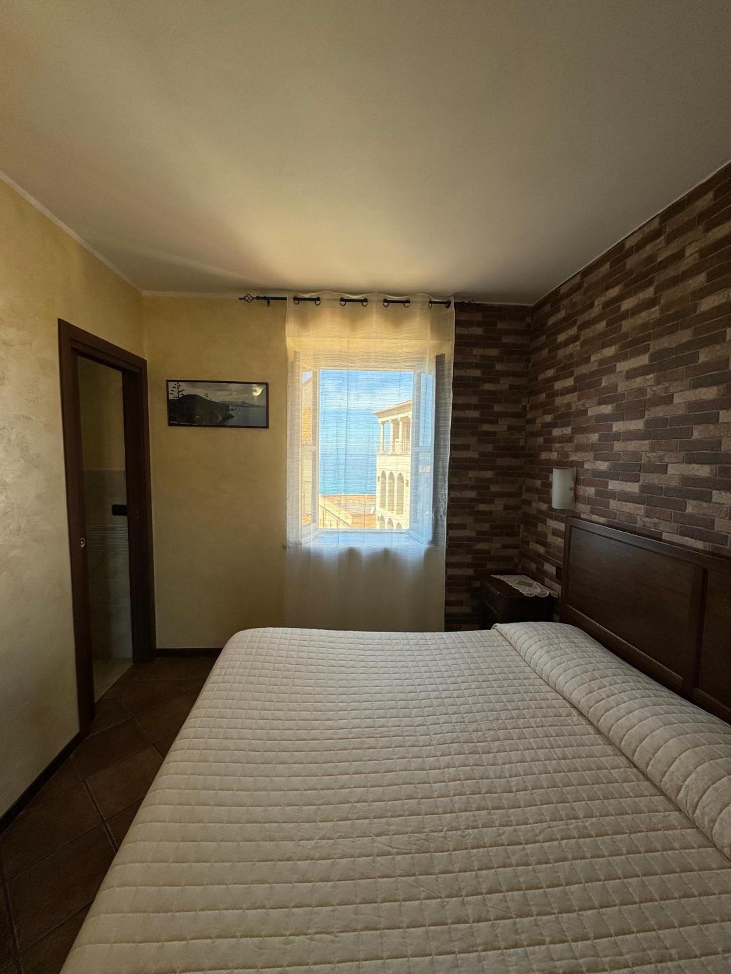 تروبيا B&B Rivellini المظهر الخارجي الصورة