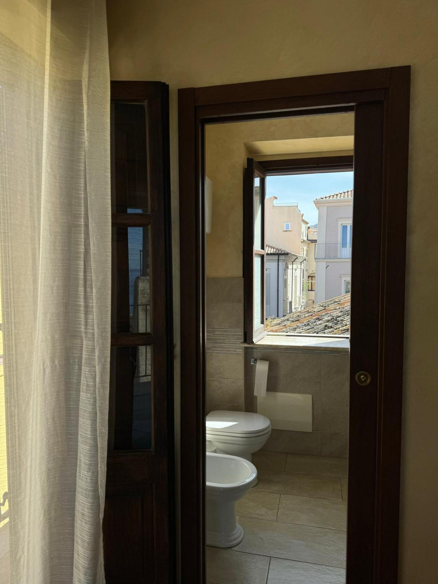 تروبيا B&B Rivellini المظهر الخارجي الصورة
