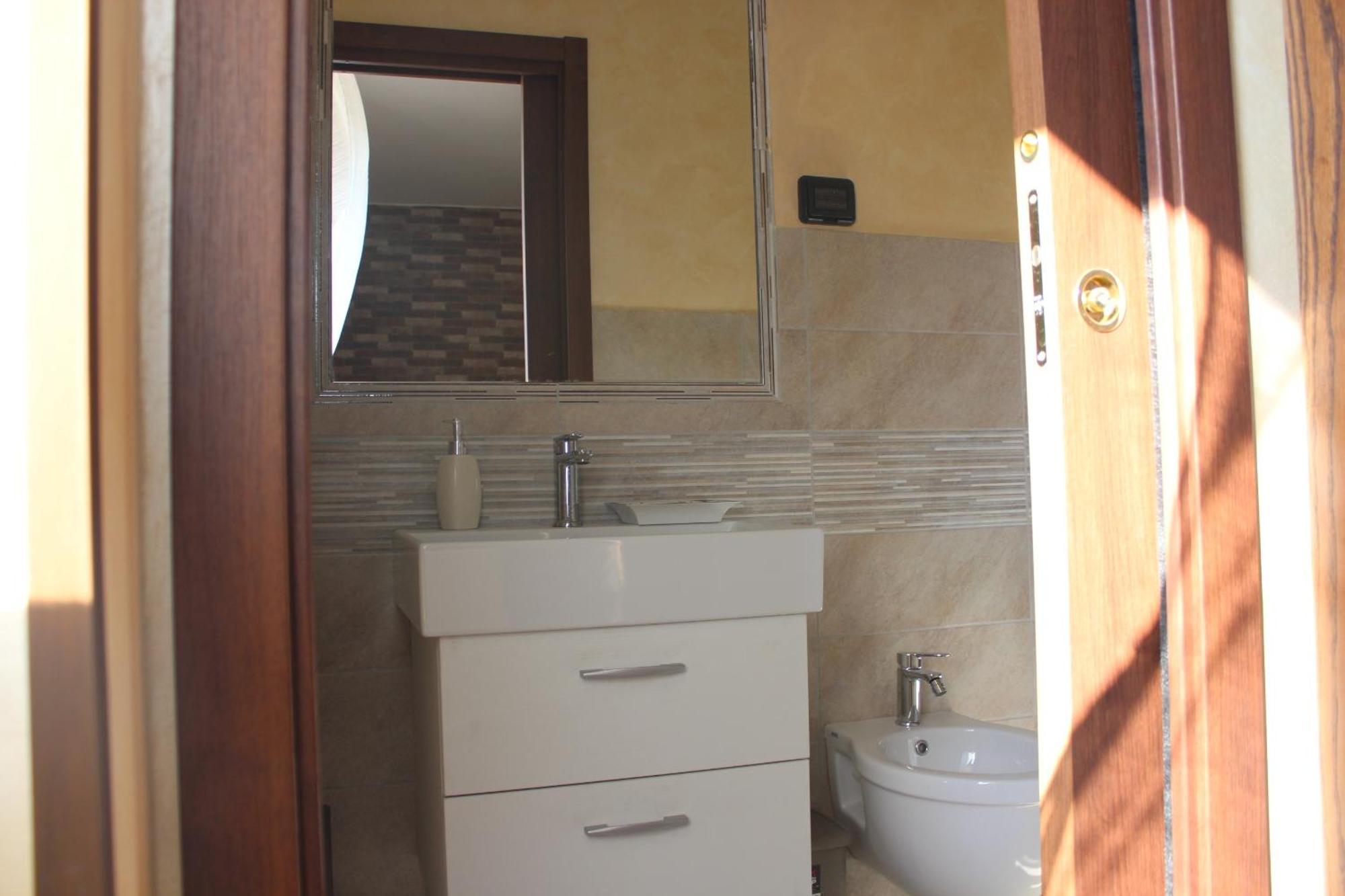 تروبيا B&B Rivellini المظهر الخارجي الصورة